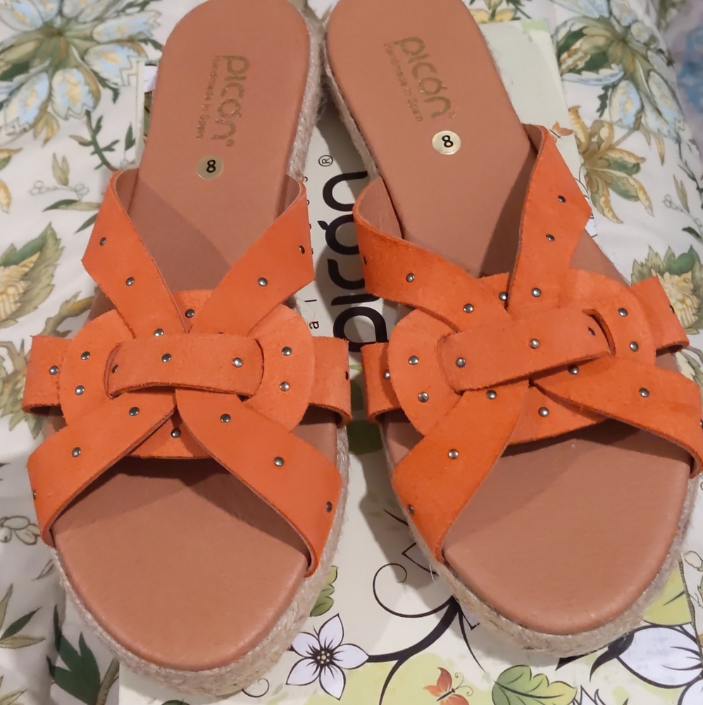 Brand new w tags Calzados Picon shoes